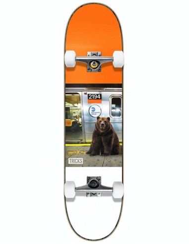 Tricks Metro Complete Skateboard - 7.375" la colonne vertébrale